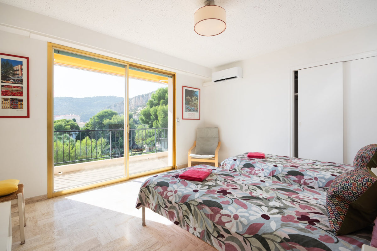 Photographe Airbnb : chambre avec vue mer, appartement à Cap-d'Ail